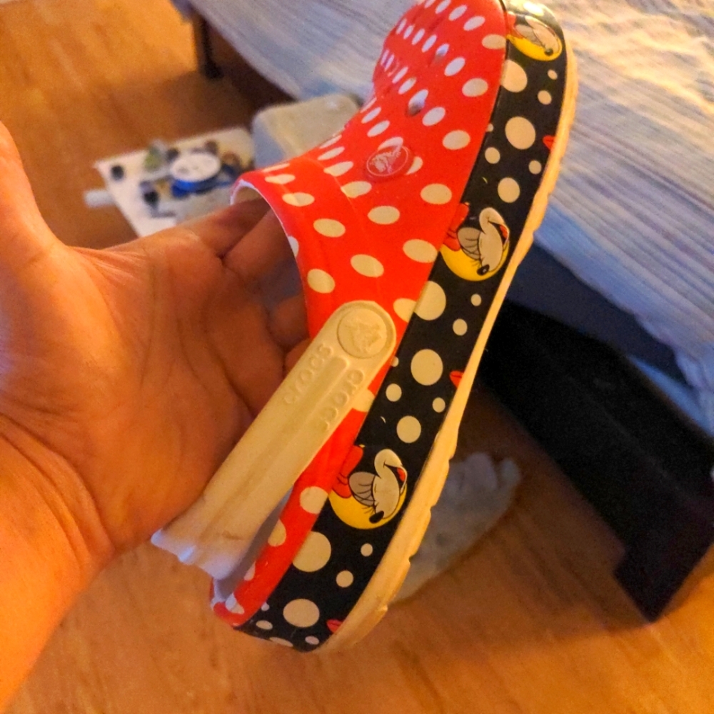 Minnie mouse crocs